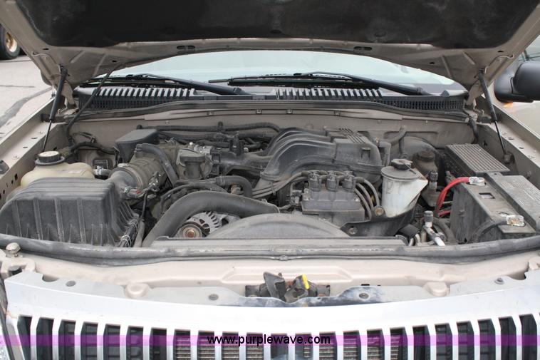 image for item A2098 2004 Mercury Mountaineer