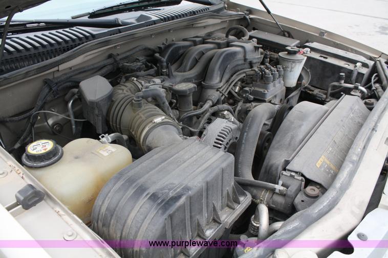 image for item A2098 2004 Mercury Mountaineer