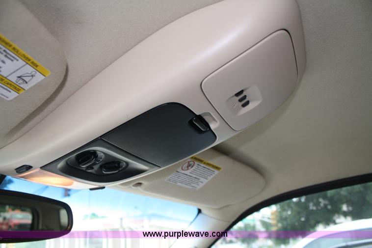 image for item A2098 2004 Mercury Mountaineer