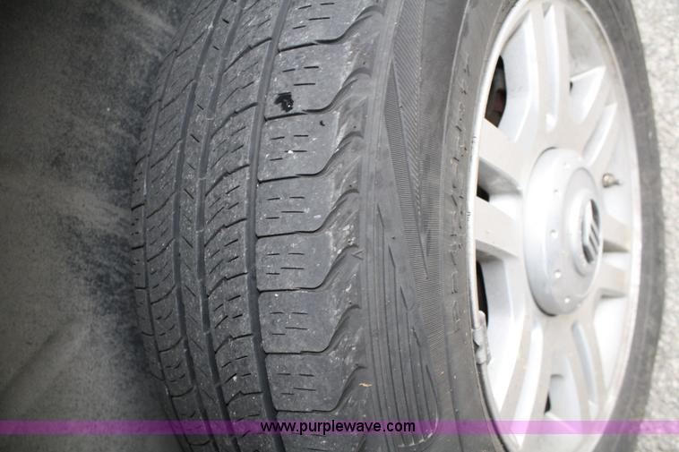 image for item A2098 2004 Mercury Mountaineer