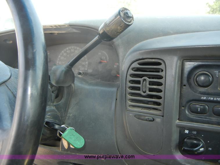 image for item A3009 1999 Ford F250 extended cab pickup truck