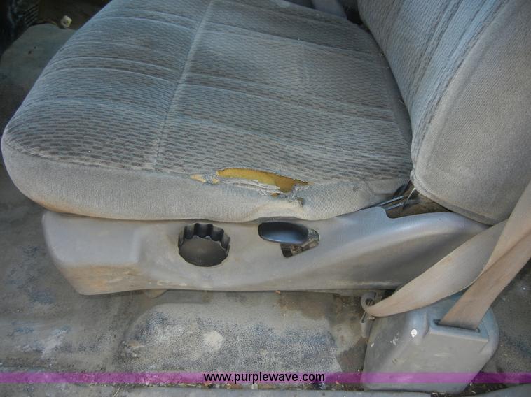 image for item A3009 1999 Ford F250 extended cab pickup truck