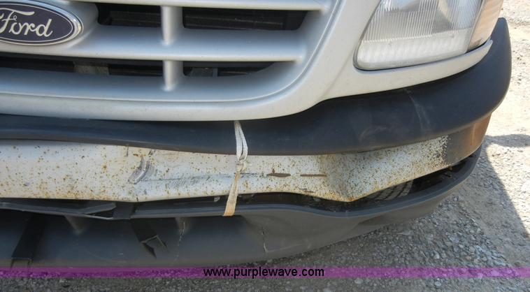 image for item A3009 1999 Ford F250 extended cab pickup truck