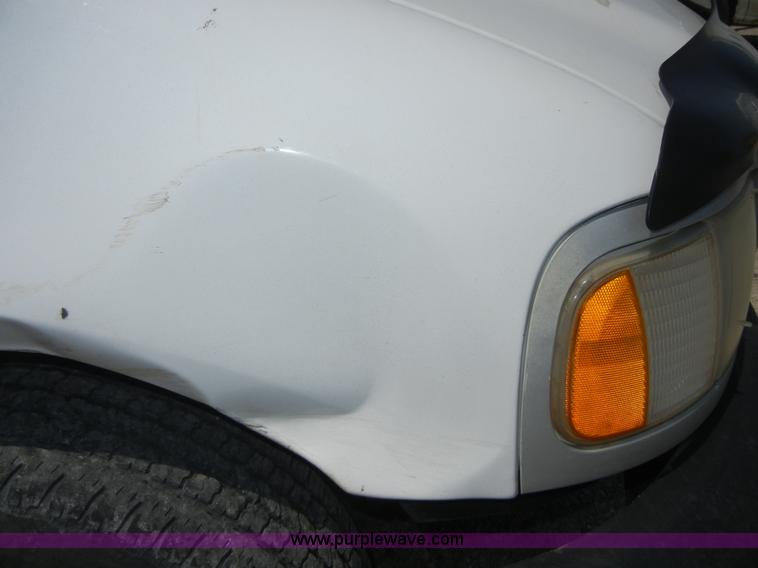 image for item A3009 1999 Ford F250 extended cab pickup truck