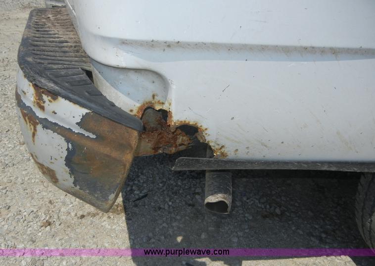 image for item A3009 1999 Ford F250 extended cab pickup truck