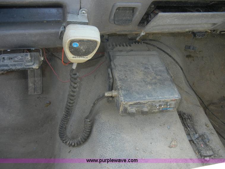 image for item A3010 1996 Ford F450 Super Duty pickup truck