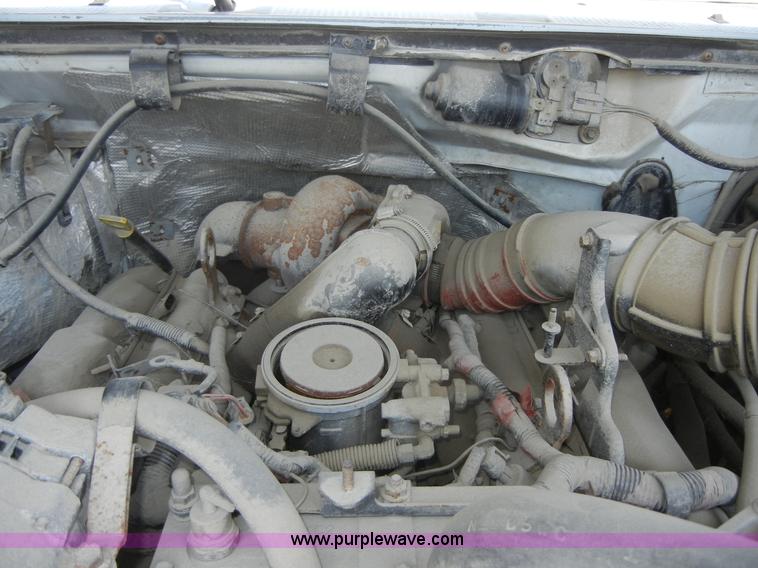 image for item A3010 1996 Ford F450 Super Duty pickup truck