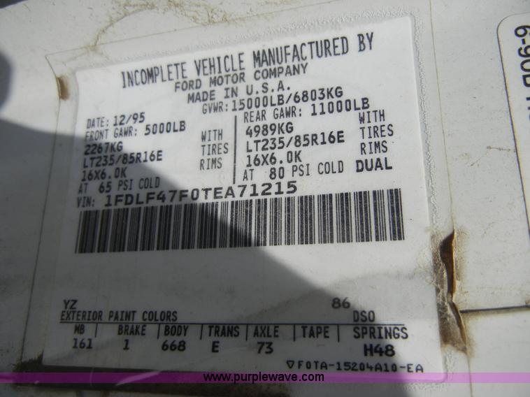 image for item A3010 1996 Ford F450 Super Duty pickup truck