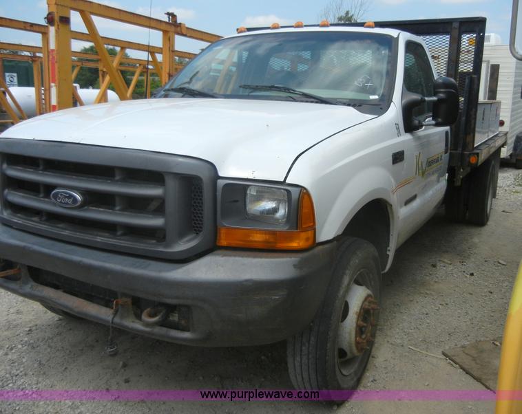 image for item A3012 2000 Ford F450 XL Super Duty pickup truck