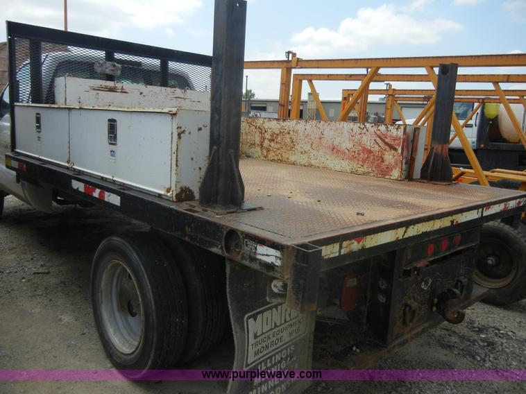 image for item A3012 2000 Ford F450 XL Super Duty pickup truck