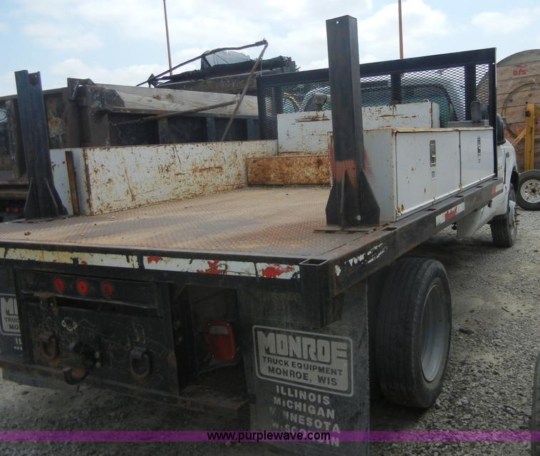 image for item A3012 2000 Ford F450 XL Super Duty pickup truck