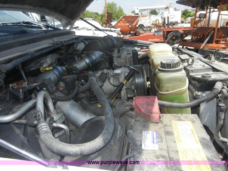 image for item A3021 1999 Ford F550 XL Super Duty pickup truck