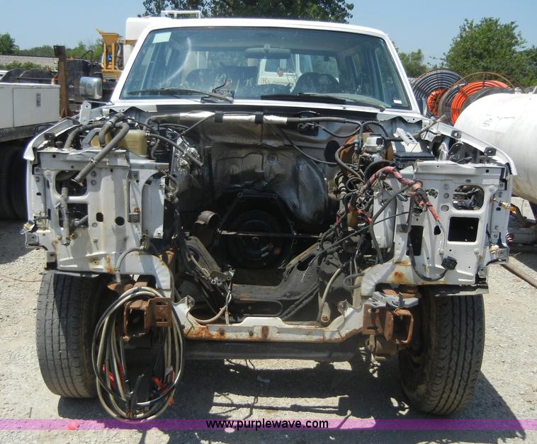 image for item A3022 1997 Ford F250 Heavy Duty crew cab pickup truck