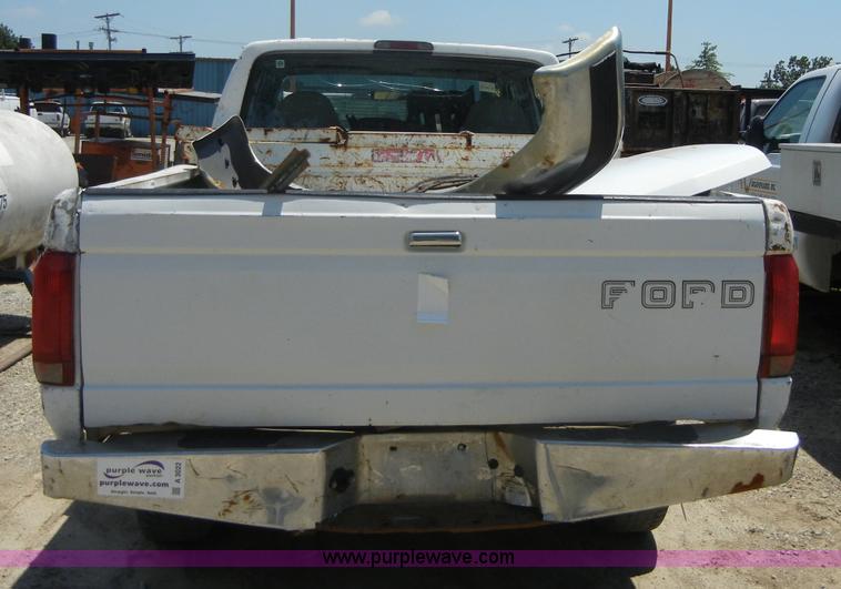 image for item A3022 1997 Ford F250 Heavy Duty crew cab pickup truck