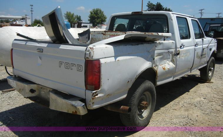 image for item A3022 1997 Ford F250 Heavy Duty crew cab pickup truck