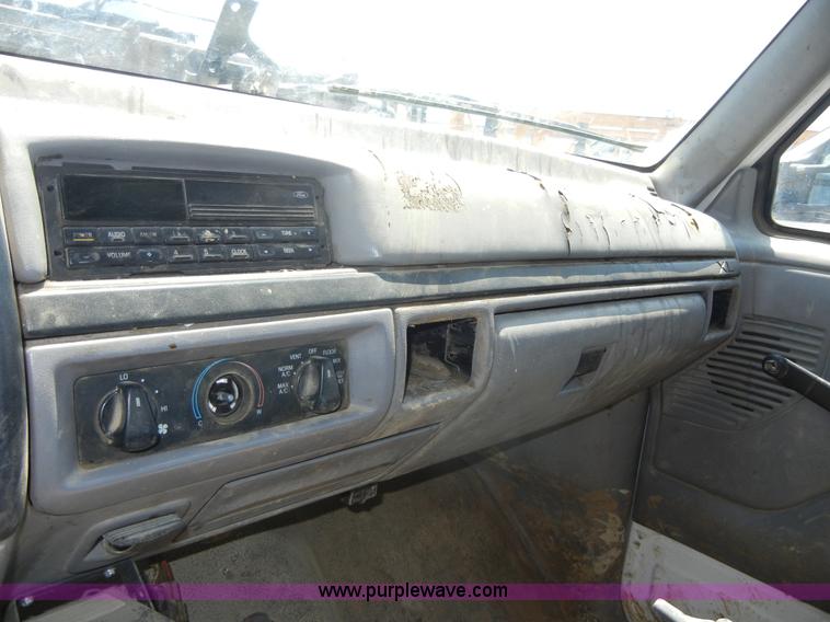 image for item A3022 1997 Ford F250 Heavy Duty crew cab pickup truck