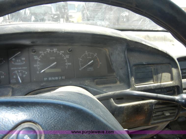 image for item A3022 1997 Ford F250 Heavy Duty crew cab pickup truck