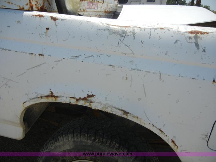 image for item A3022 1997 Ford F250 Heavy Duty crew cab pickup truck