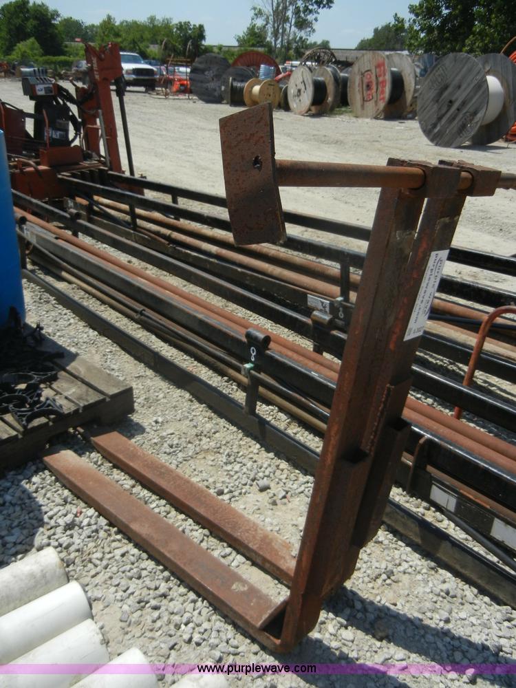 image for item A3027 45"L backhoe forks