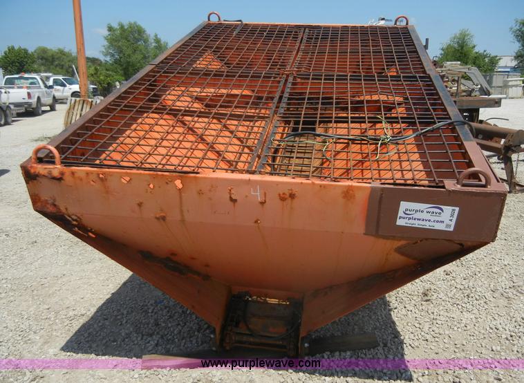 image for item A3028 Swenson salt/sand spreader