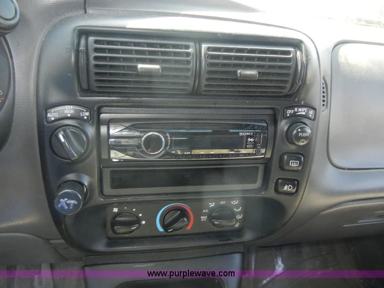 image for item A3044 1999 Ford Explorer XLT SUV