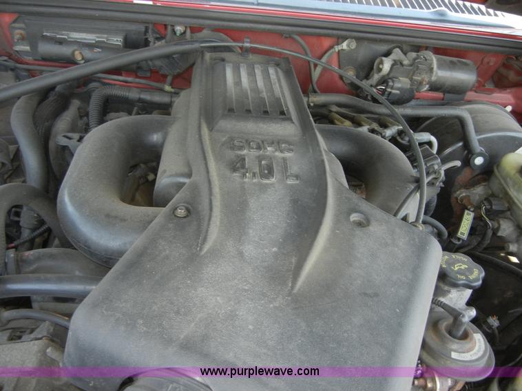 image for item A3044 1999 Ford Explorer XLT SUV