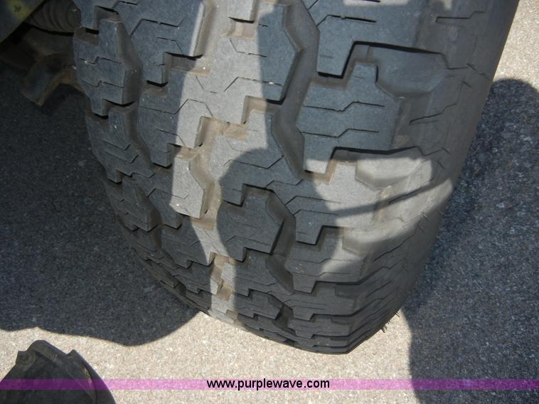 image for item A3044 1999 Ford Explorer XLT SUV