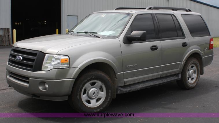 image for item A3067 2008 Ford Expedition XLT SUV