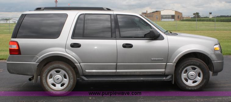 image for item A3067 2008 Ford Expedition XLT SUV