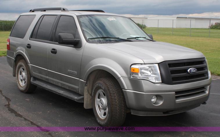 image for item A3067 2008 Ford Expedition XLT SUV