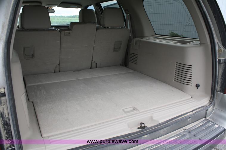 image for item A3067 2008 Ford Expedition XLT SUV