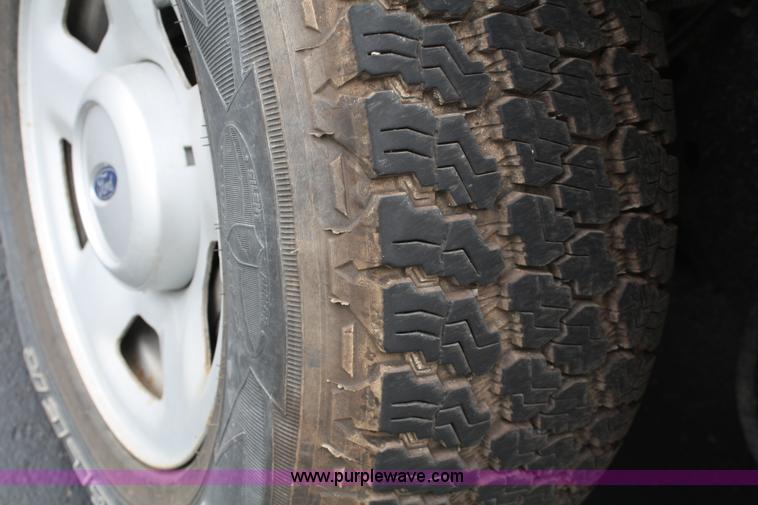 image for item A3067 2008 Ford Expedition XLT SUV