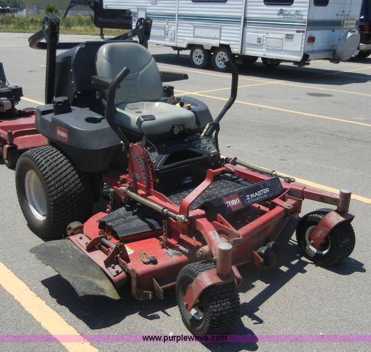image for item A3071 2005 Toro Z Master zero turn mower