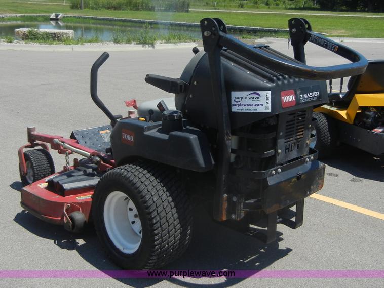 image for item A3071 2005 Toro Z Master zero turn mower