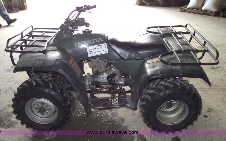 image for item A4207 1999 Honda Fourtrax 300 four wheeler