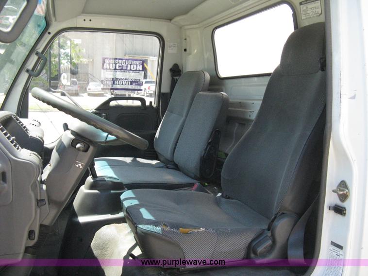 image for item A4273 1997 GMC W4 box truck