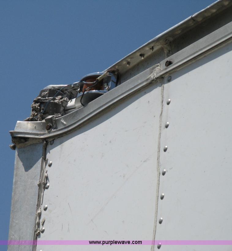 image for item A4273 1997 GMC W4 box truck