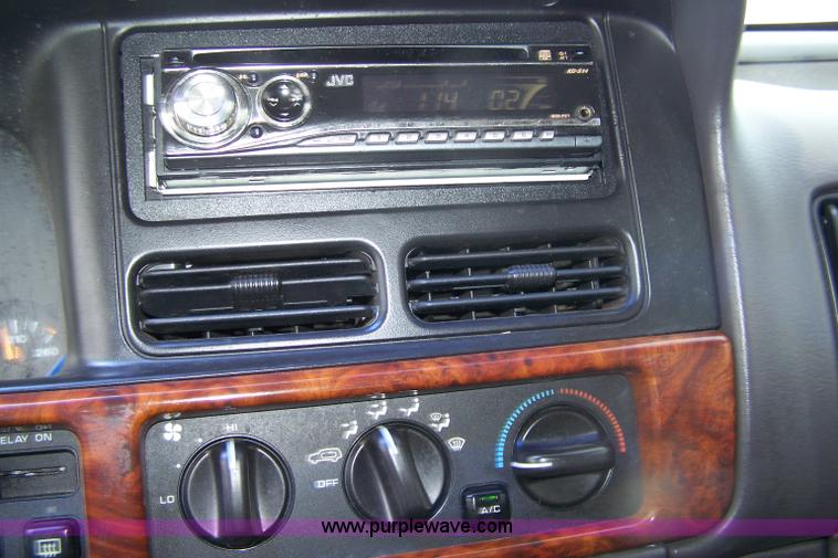 image for item A4582 1997 Jeep Grand Cherokee Laredo SUV