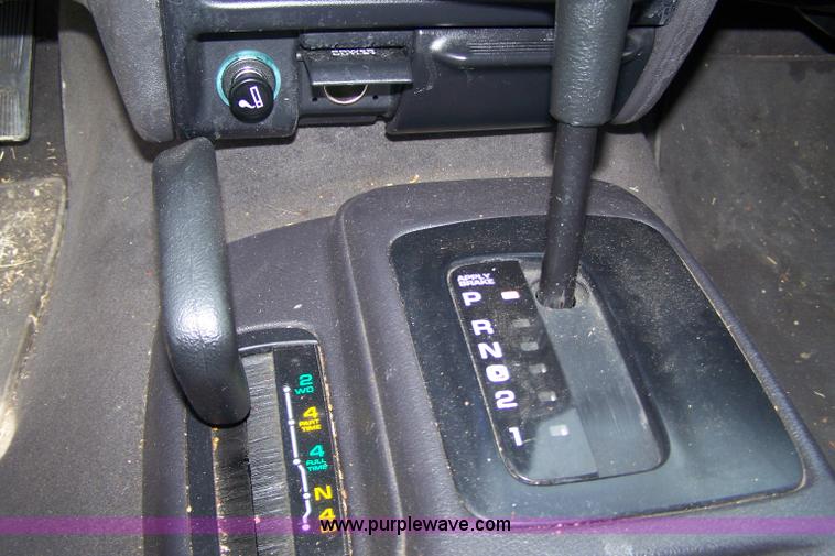 image for item A4582 1997 Jeep Grand Cherokee Laredo SUV