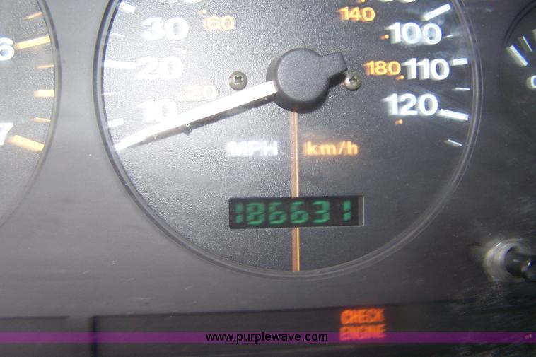 image for item A4582 1997 Jeep Grand Cherokee Laredo SUV