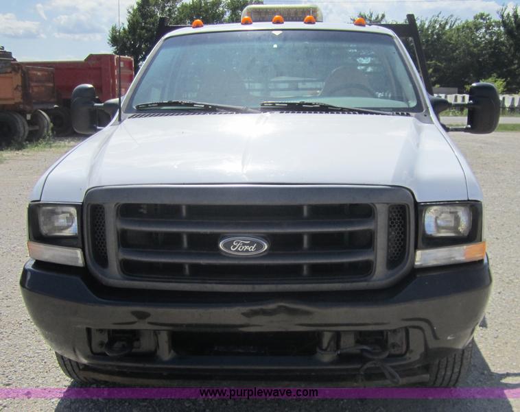 image for item A4786 2002 Ford F350 XL Super Duty pickup truck