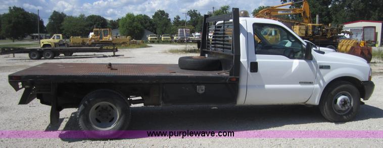 image for item A4786 2002 Ford F350 XL Super Duty pickup truck