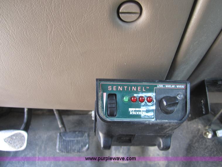 image for item A4786 2002 Ford F350 XL Super Duty pickup truck