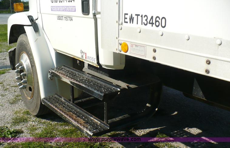 image for item A4897 1997 Freightliner FL70 box truck