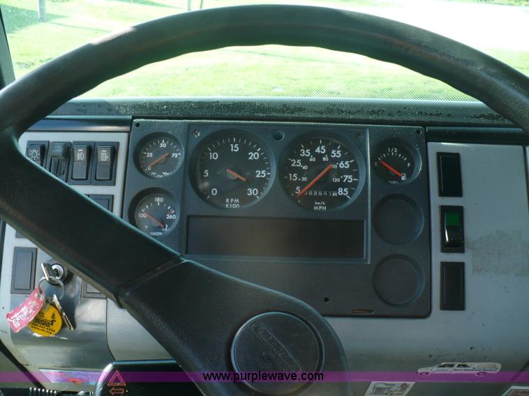 image for item A4897 1997 Freightliner FL70 box truck