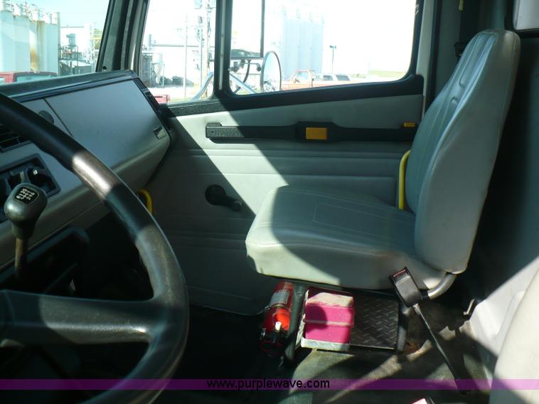 image for item A4897 1997 Freightliner FL70 box truck