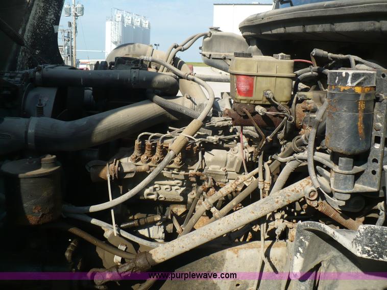 image for item A4897 1997 Freightliner FL70 box truck