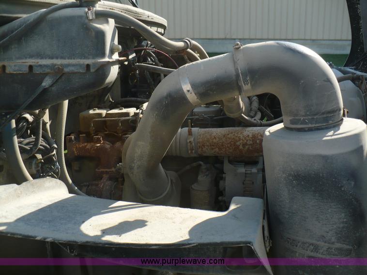 image for item A4897 1997 Freightliner FL70 box truck