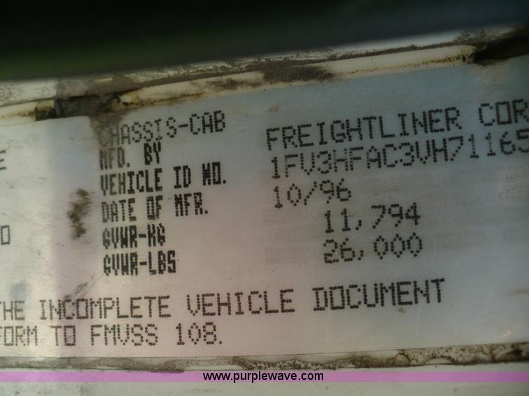 image for item A4897 1997 Freightliner FL70 box truck