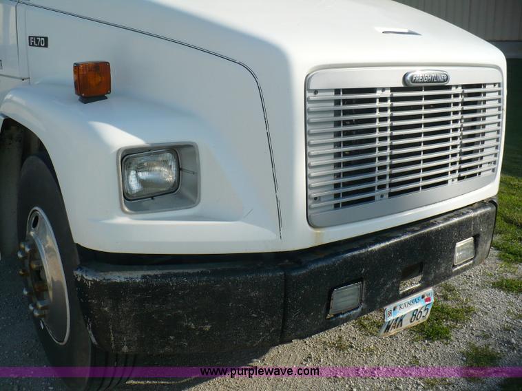 image for item A4897 1997 Freightliner FL70 box truck